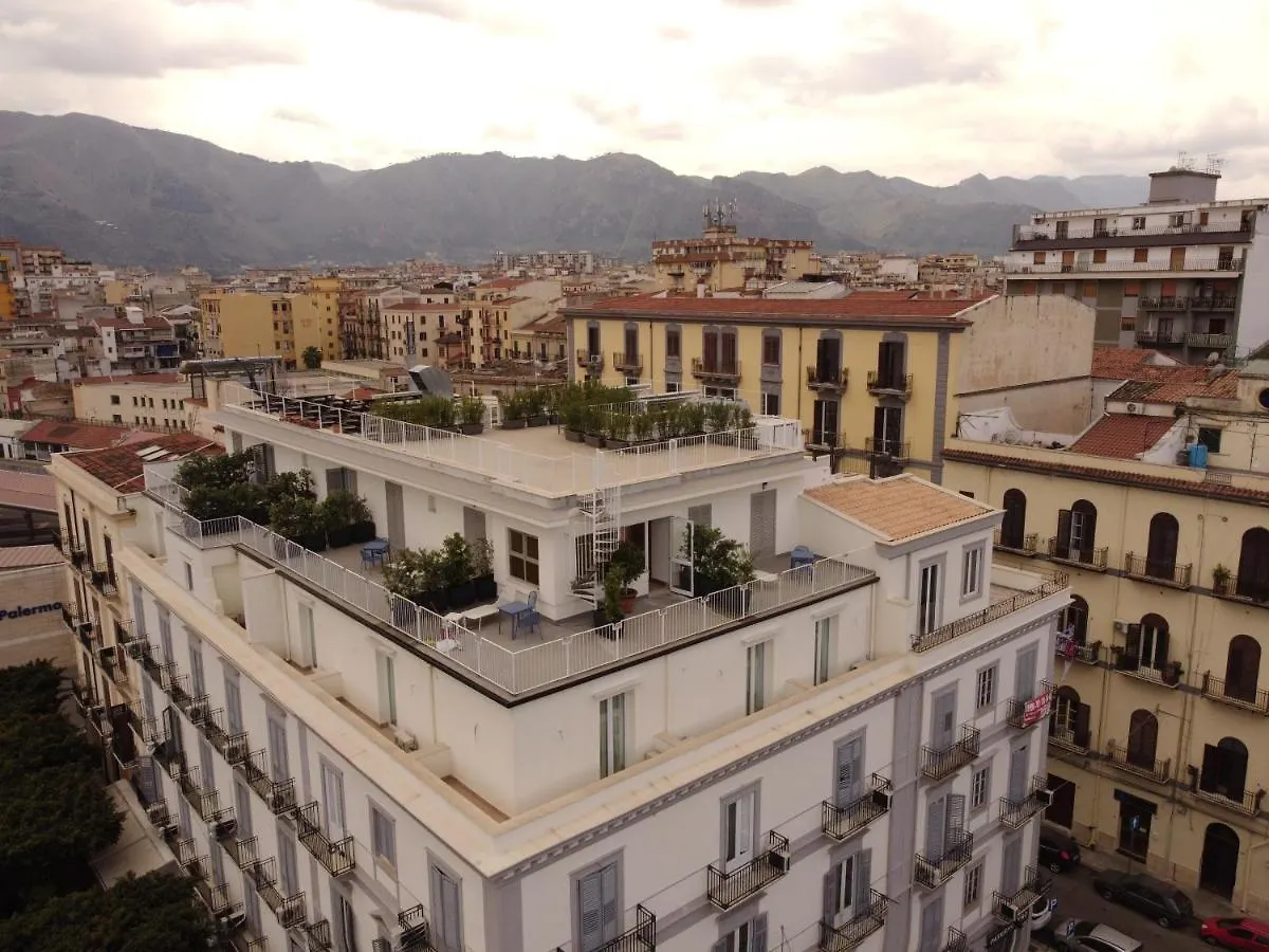 Attico 37 - Comfort Room Con Terrazza Privata Palermo 0*,